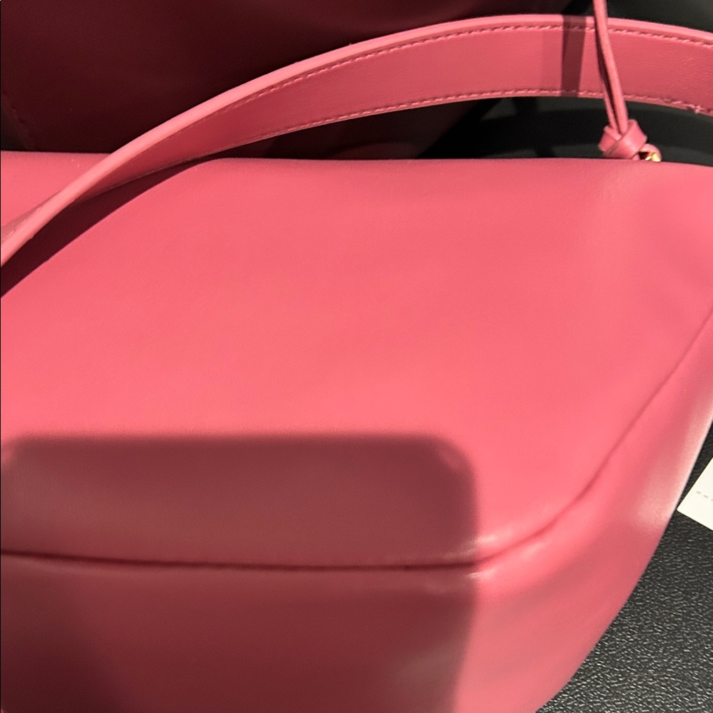 Three beautiful handbags! New you will get all three. - Picture 11 of 13